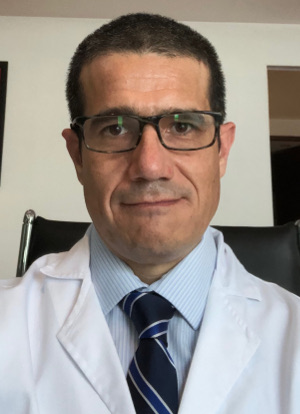 Dr. Roberto González Salinas