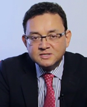 Dr. Roberto González Salinas